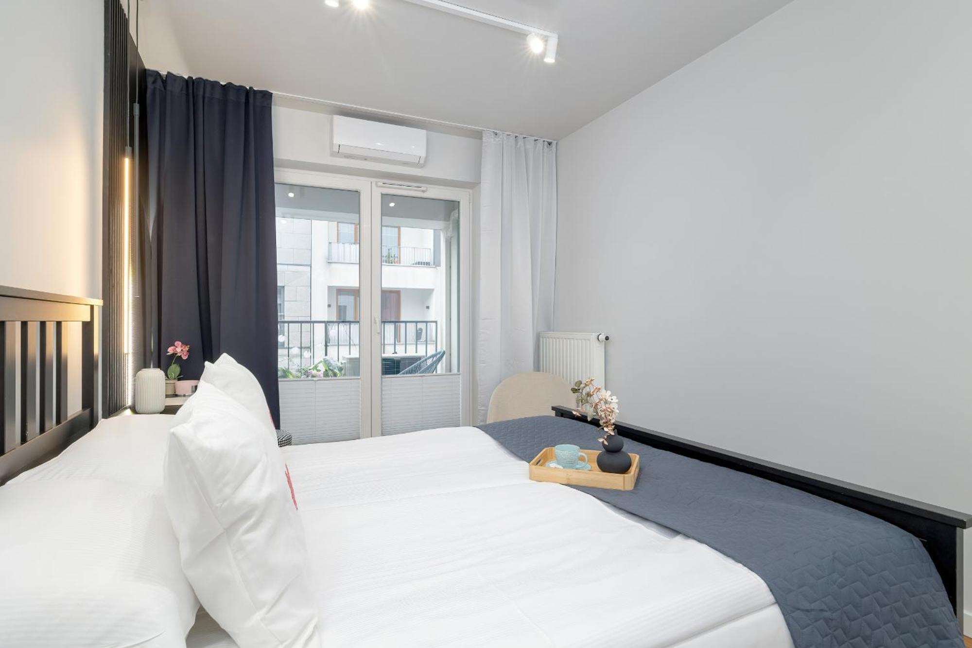 Apartament Slusarska Modern With Balcony & Parking Cracow Zablocie By Renters Prestige Kraków