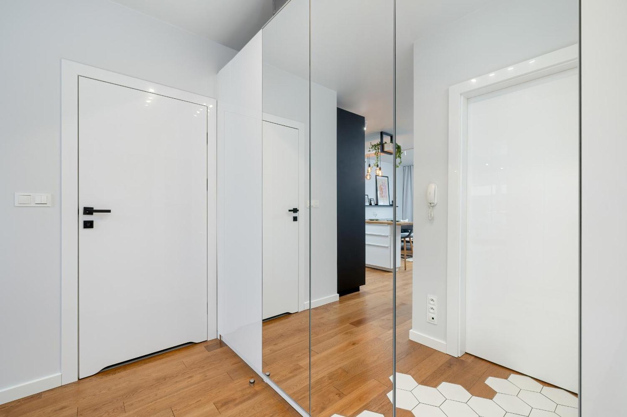Apartament Slusarska Modern With Balcony & Parking Cracow Zablocie By Renters Prestige *