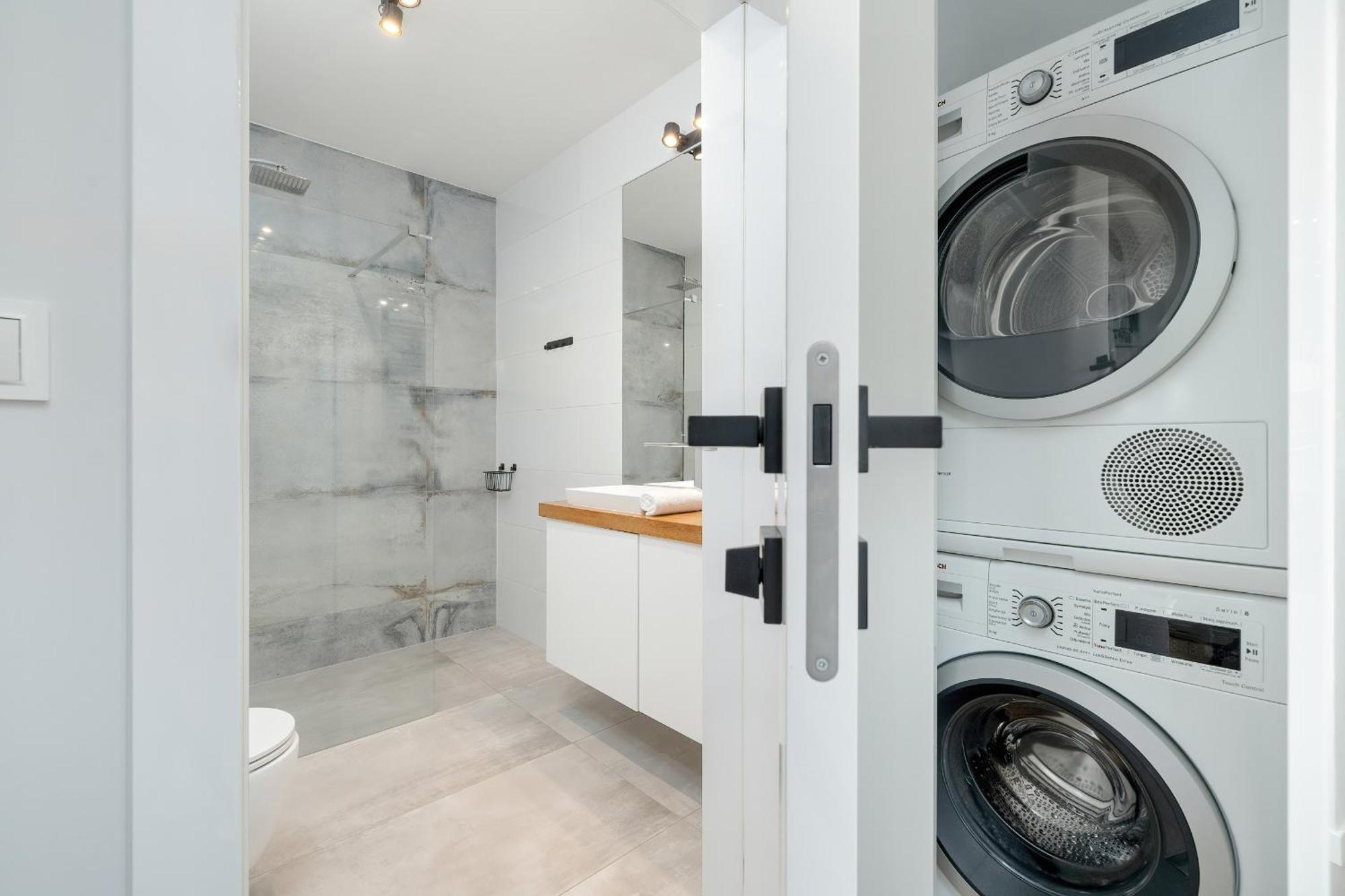 Apartament Slusarska Modern With Balcony & Parking Cracow Zablocie By Renters Prestige *